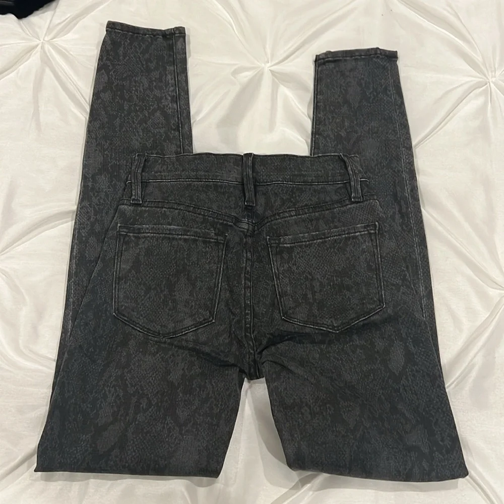 FRAME SNAKE SKINNY JEANS SIZE 24 - Picture 5 of 5